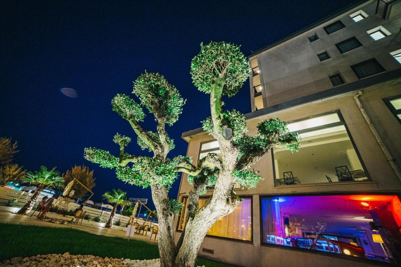 Hotel Park E Mobil Home Sottomarina Bagian luar foto