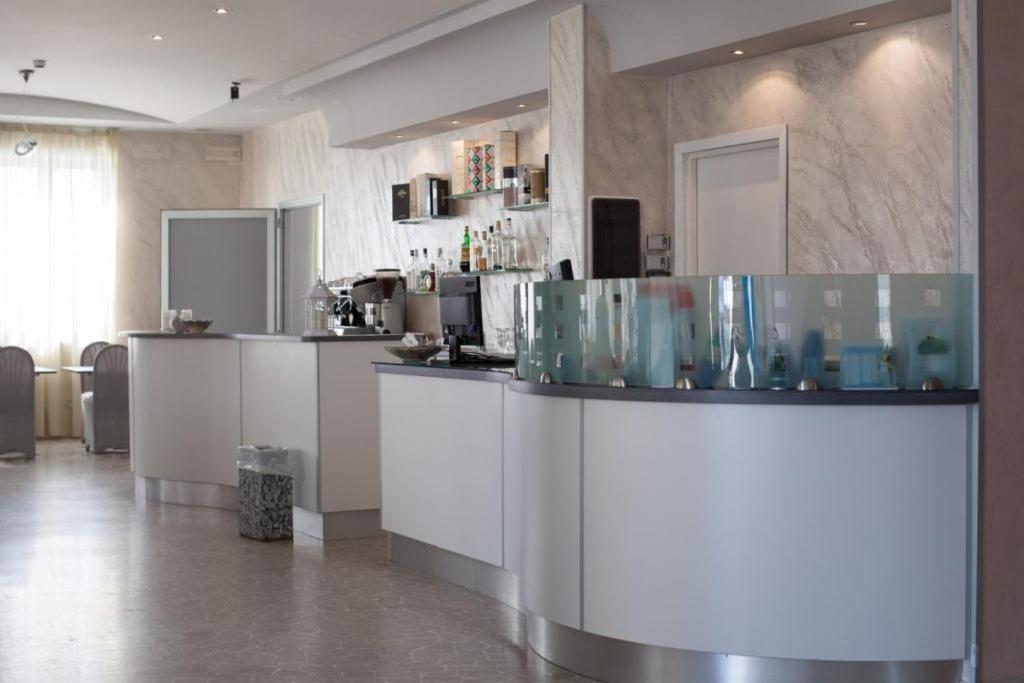 Hotel Park E Mobil Home Sottomarina Bagian luar foto