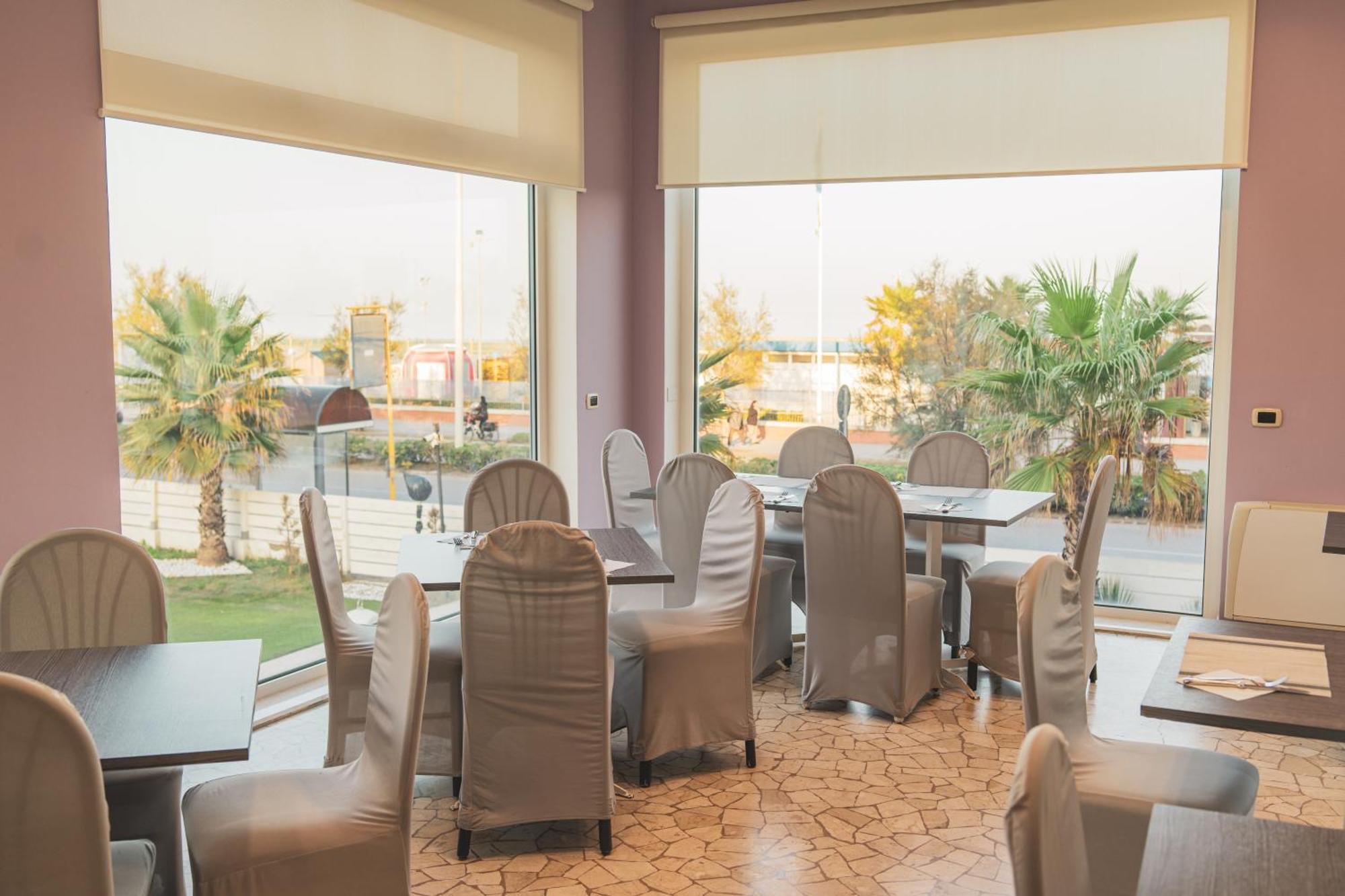 Hotel Park E Mobil Home Sottomarina Bagian luar foto