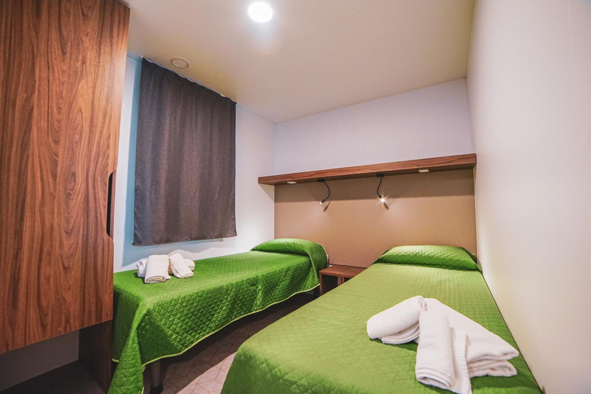 Hotel Park E Mobil Home Sottomarina Bagian luar foto