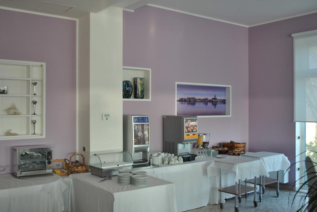 Hotel Park E Mobil Home Sottomarina Bagian luar foto