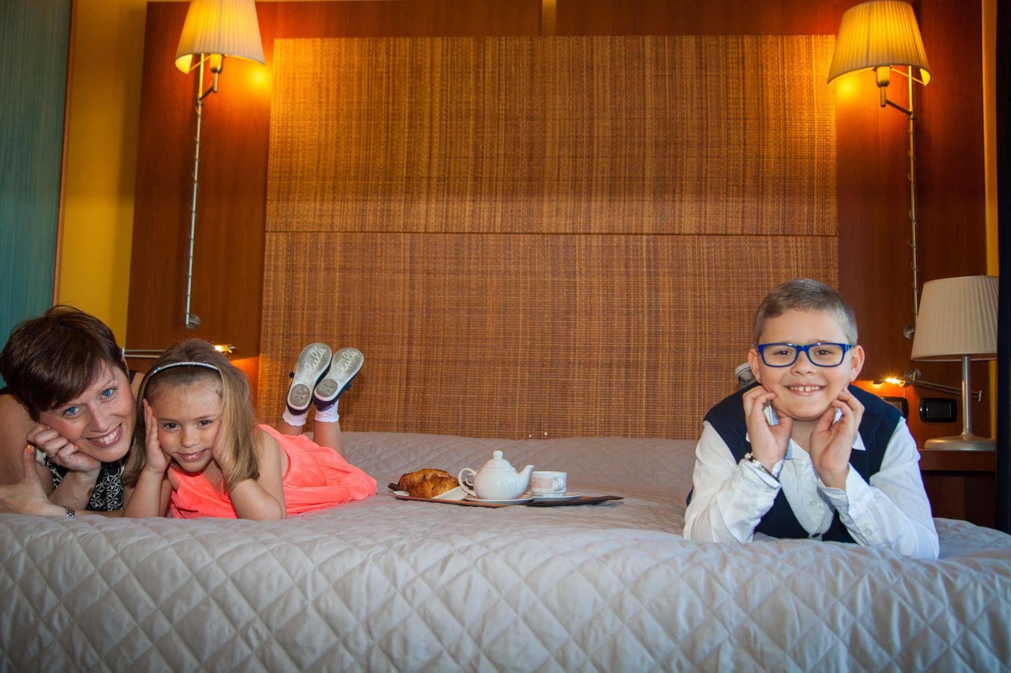 Hotel Park E Mobil Home Sottomarina Bagian luar foto